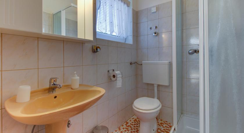 Apartment Nikolina Mali Losinj Bilik gambar