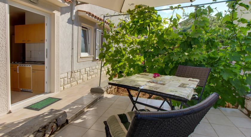 Apartment Nikolina Mali Losinj Bilik gambar