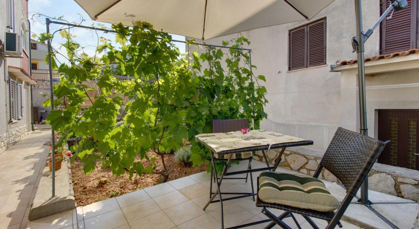Apartment Nikolina Mali Losinj Bilik gambar