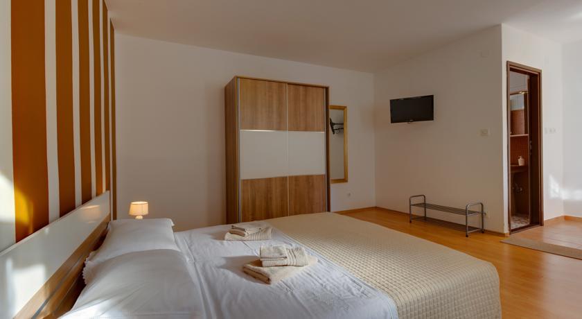 Apartment Nikolina Mali Losinj Bilik gambar